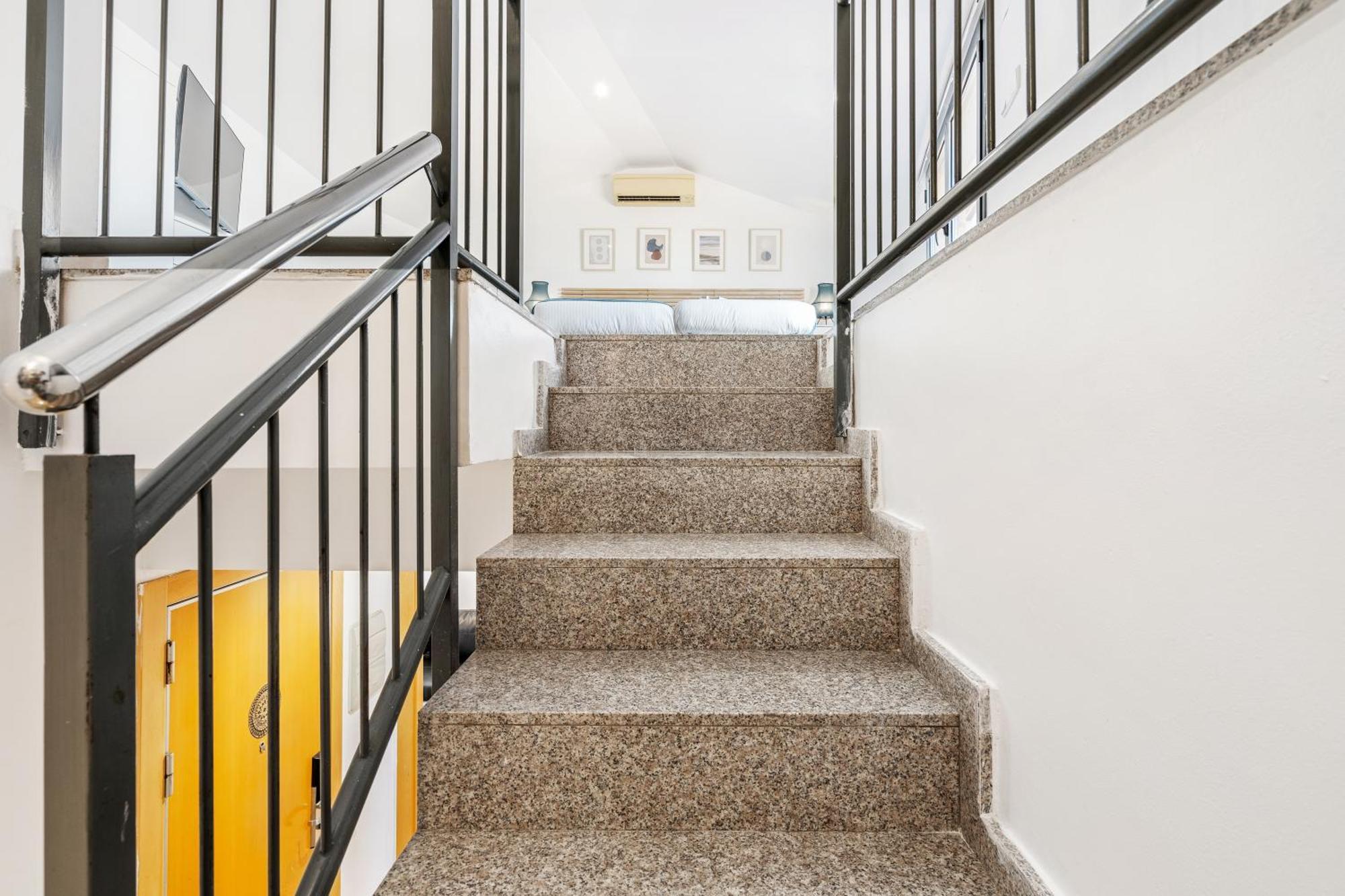 Ab Besos River Apartment Barcelona Bagian luar foto