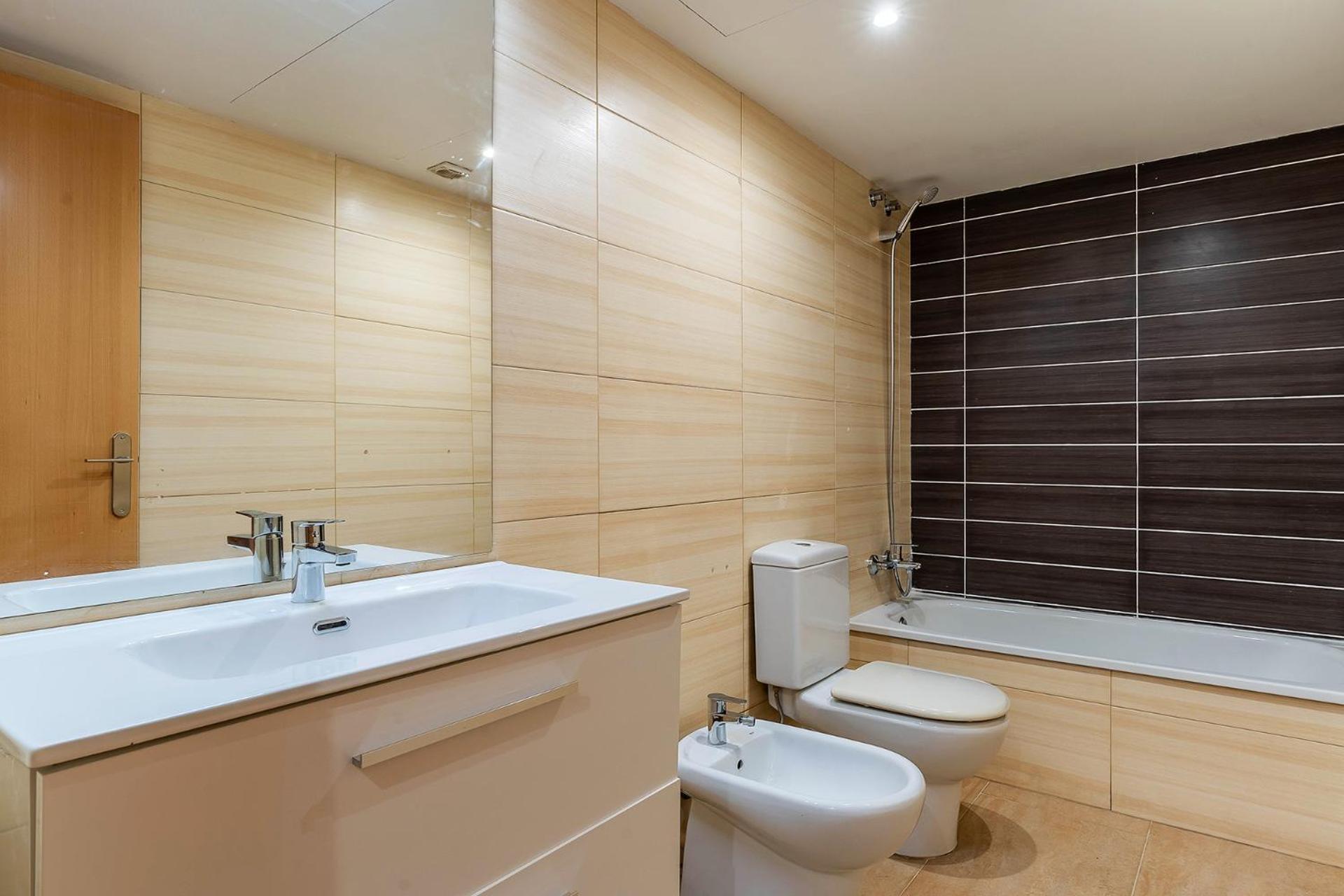 Ab Besos River Apartment Barcelona Bagian luar foto